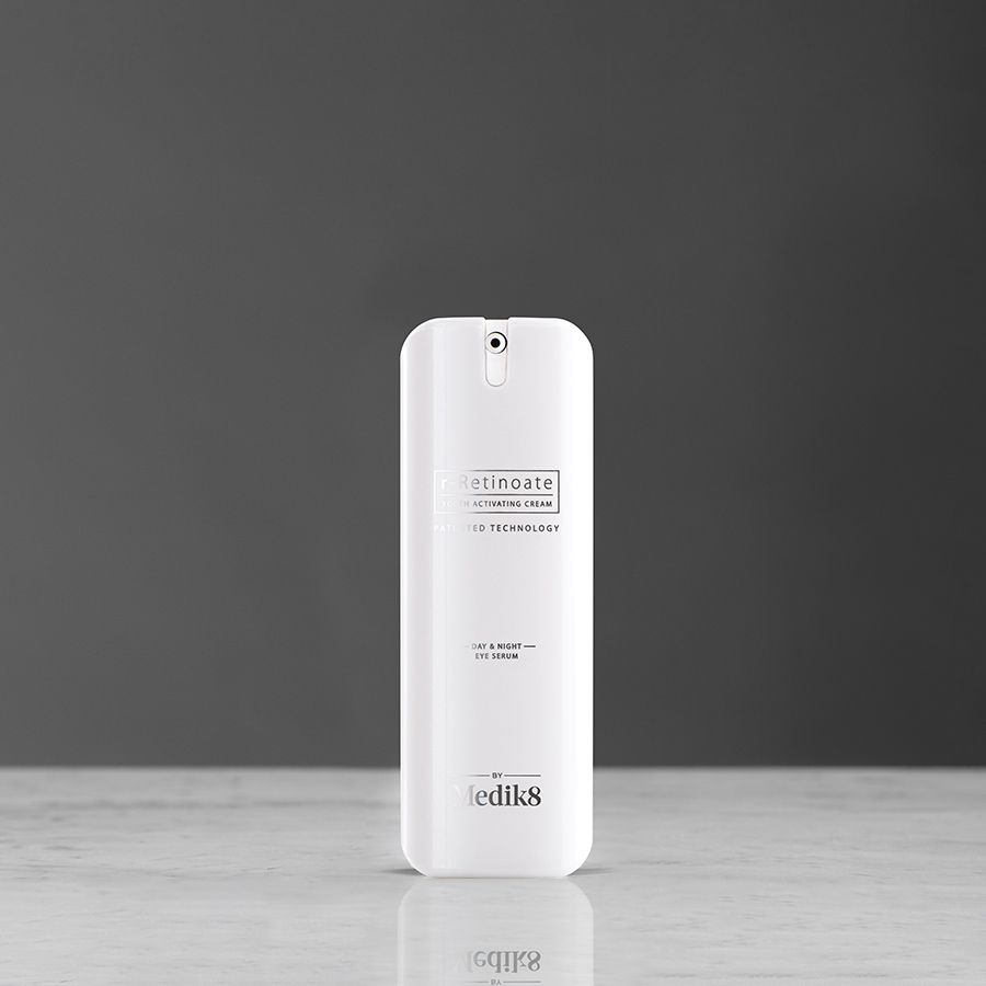 Medik8 Омолаживающая сыворотка для кожи вокруг глаз r-Retinoate day night eye serum