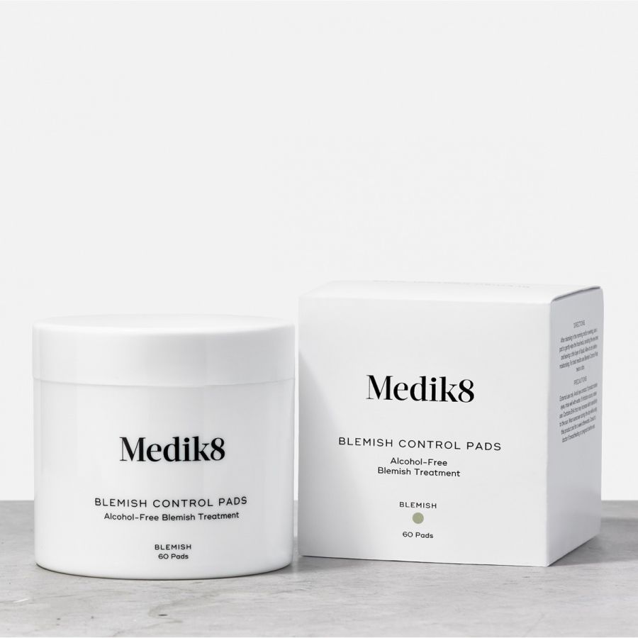 Medik8 Бесспиртовое средство от высыпаний Blemish control pads